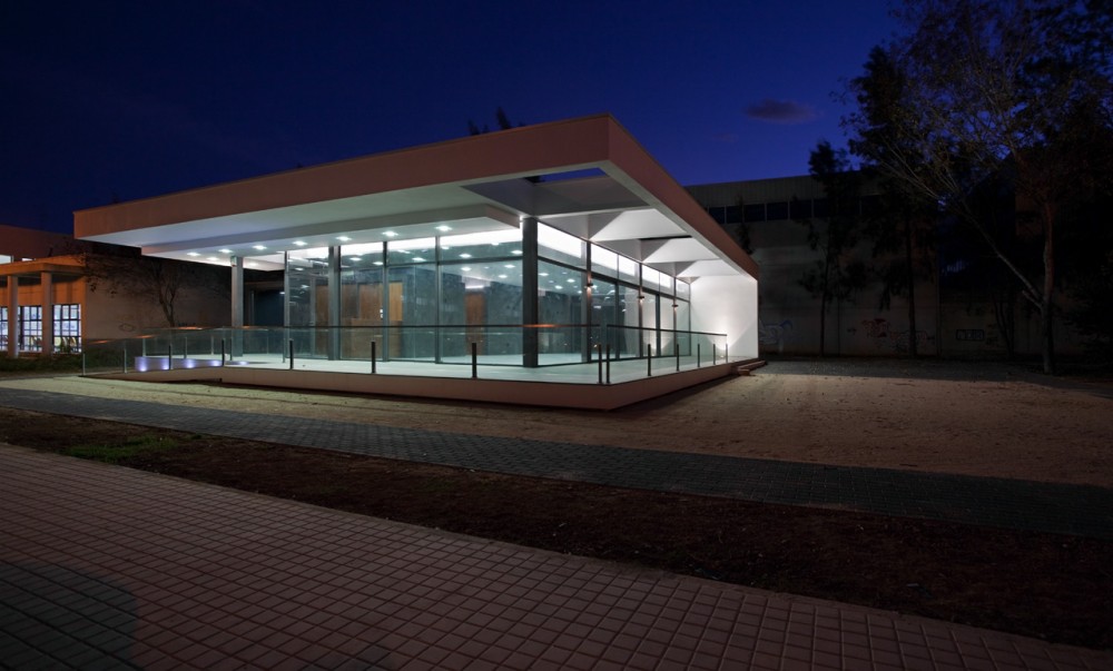 Pensioners Community Center / Antonio Altarriba Comes