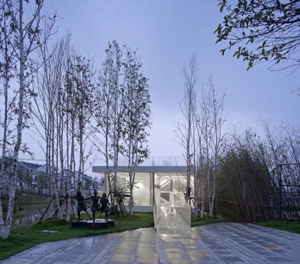 Riverside Clubhouse / TAO