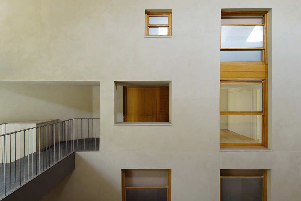 Sabadell Housing Renovation / Cruz y Ortiz Arquitectos