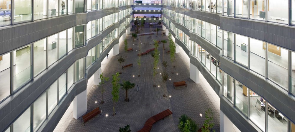 Sevilla University Education / Cruz y Ortiz Arquitectos