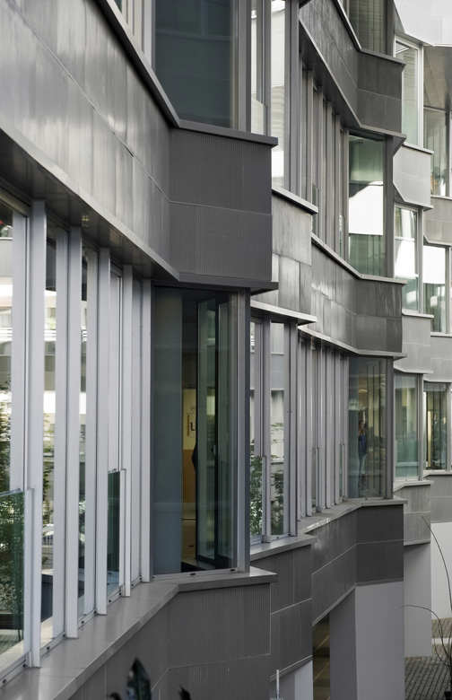 Sevilla University Education / Cruz y Ortiz Arquitectos