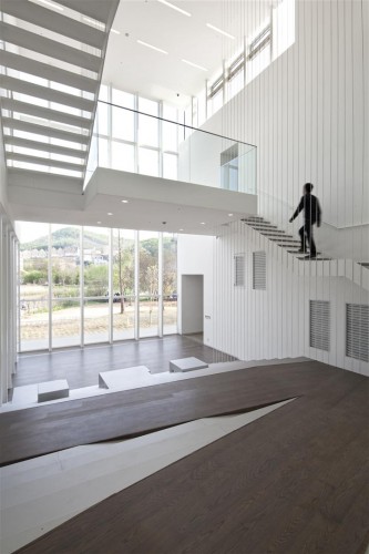 White Block Gallery / SsD