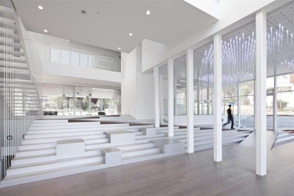 White Block Gallery / SsD