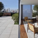 W305 Building / Isay Weinfeld W305 Building / Isay Weinfeld © Leonardo Finotti