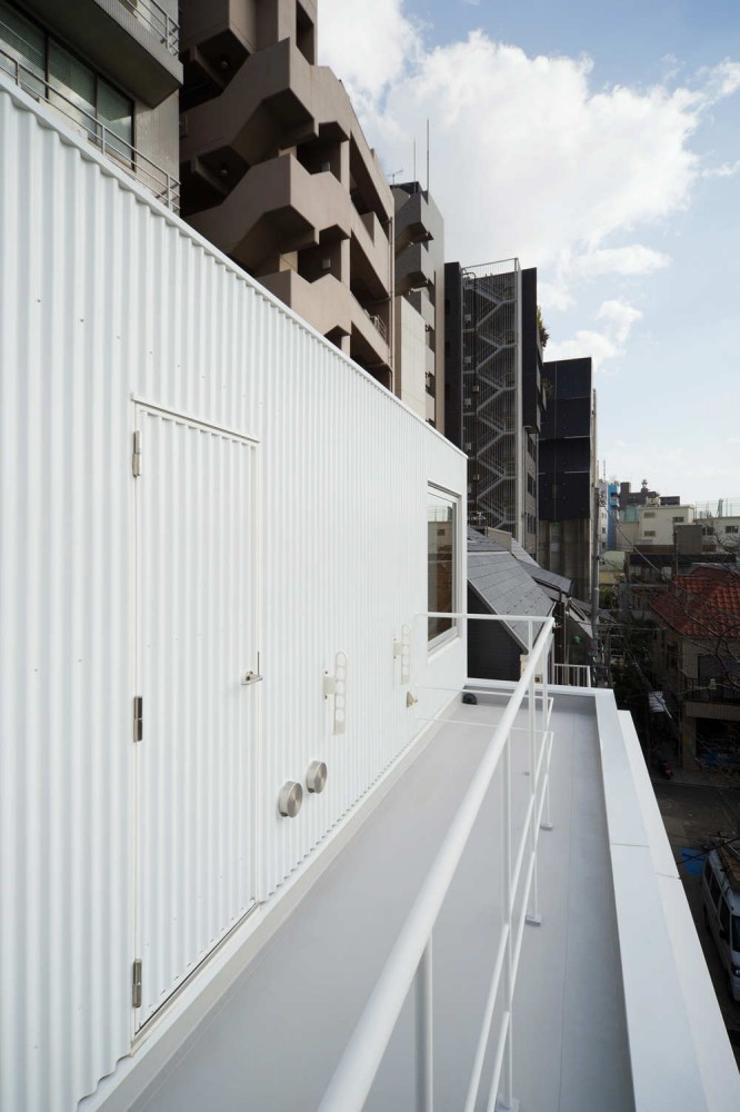 House in Nakameguro / Yoritaka Hayashi Architects
