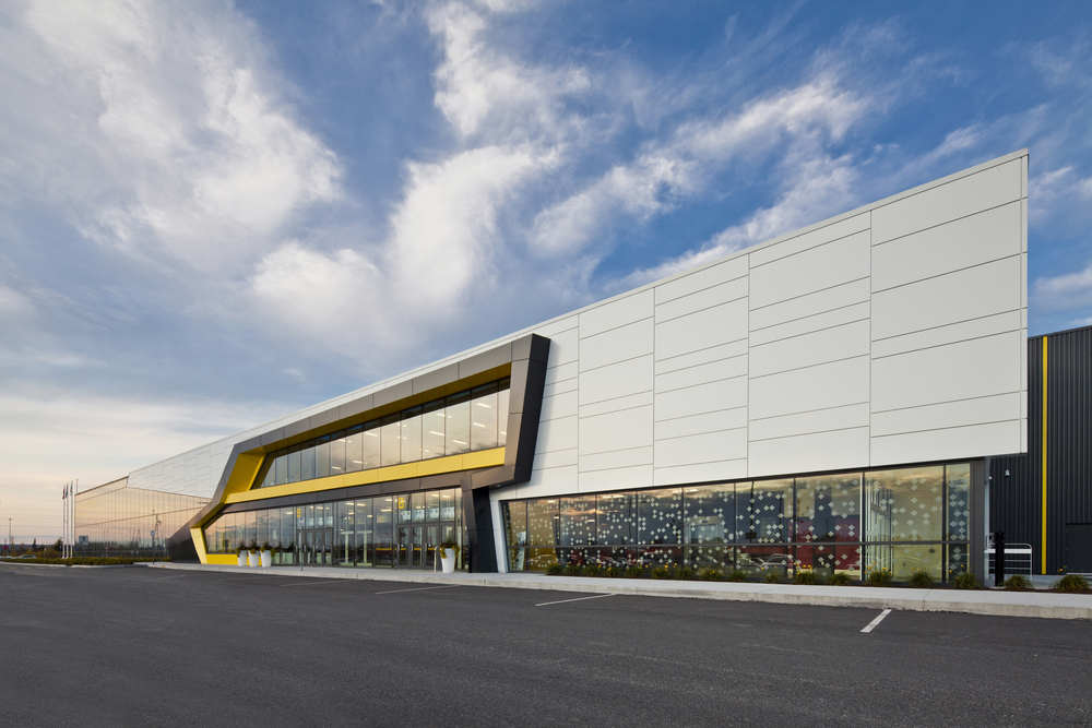 Exhibition Center Of Sherbrooke / CCM²