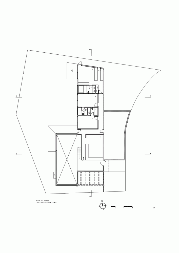 Granja Viana House / Arquiteto Gilberto Belleza