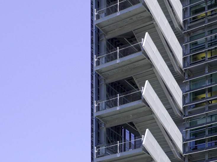 Flashback: Caltrans District 7 Headquarters / Morphosis