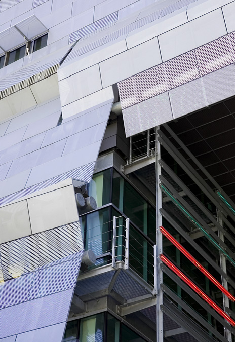 Flashback: Caltrans District 7 Headquarters / Morphosis