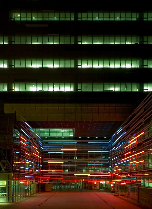 Flashback: Caltrans District 7 Headquarters / Morphosis
