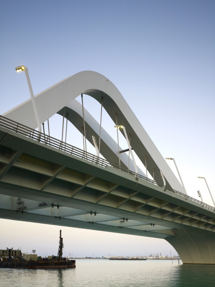 Sheikh Zayed Bridge / Zaha Hadid Architects