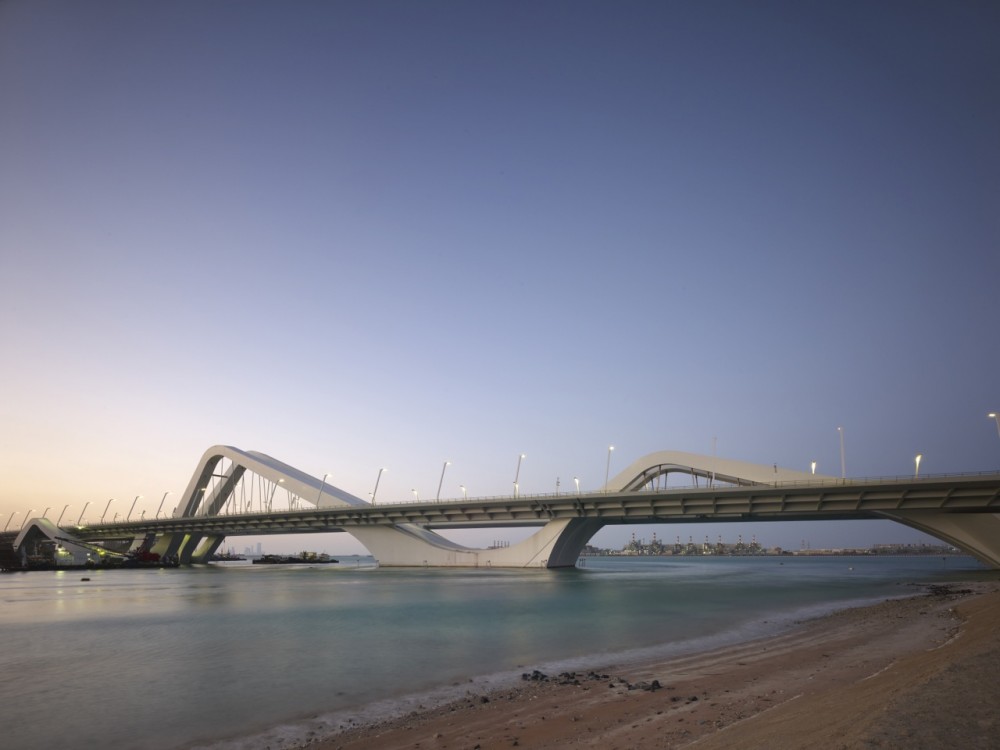 Sheikh Zayed Bridge / Zaha Hadid Architects