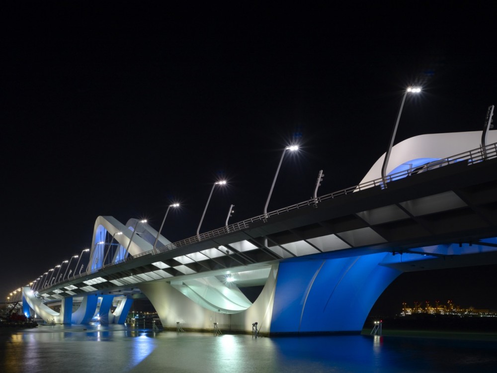Sheikh Zayed Bridge / Zaha Hadid Architects