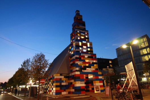 'Abondantus Gigantus' Temporary Pavilion (2)