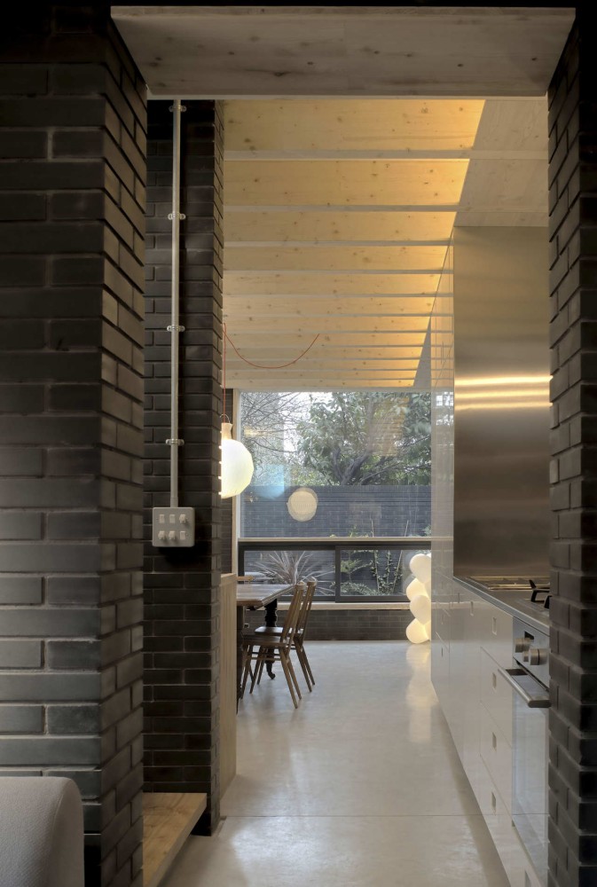 The Shadow House / Liddicoat & Goldhill