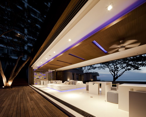 Baan San Kraam Sales Office / Somdoon Architects
