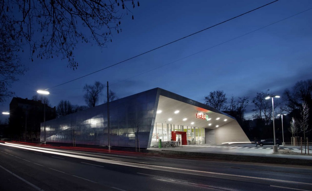 Climate Protection Supermarket / LOVE Architecture