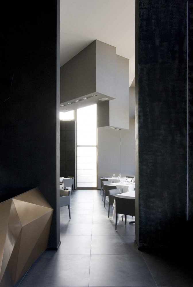 Inkiostro Restaurant / Studio Nove & A2C