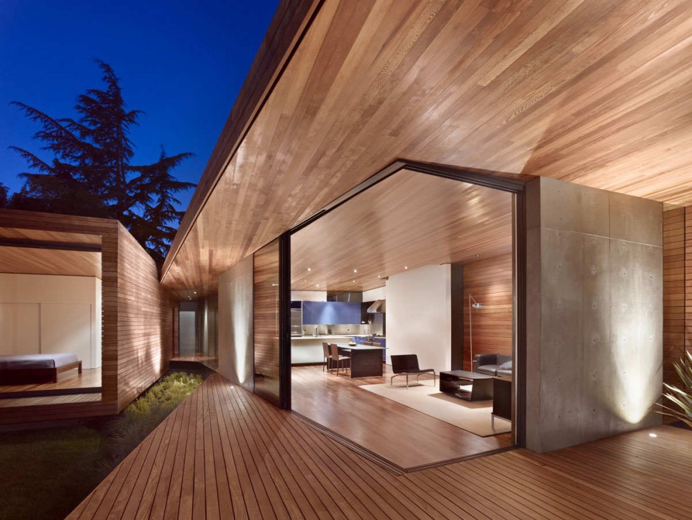 Bal House / Terry & Terry Architecture