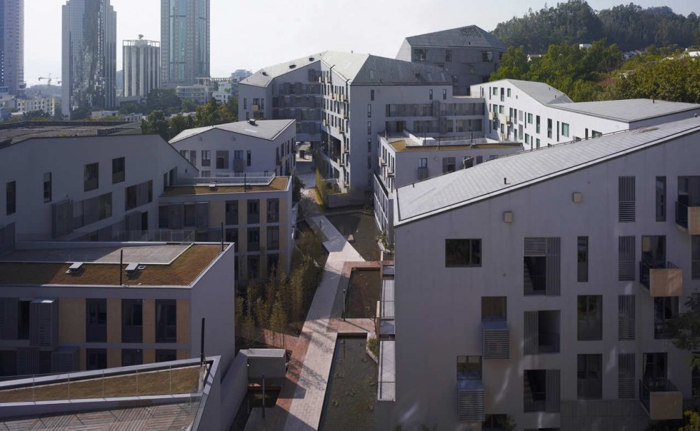 Maillen Hotel And Apartment / Urbanus