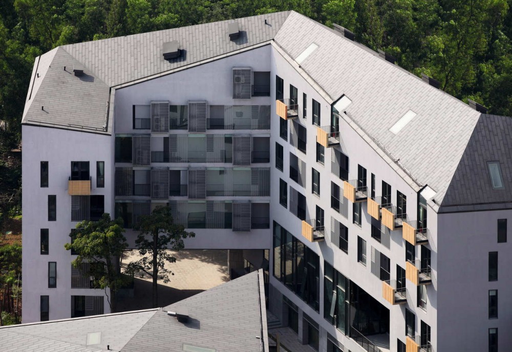 Maillen Hotel And Apartment / Urbanus