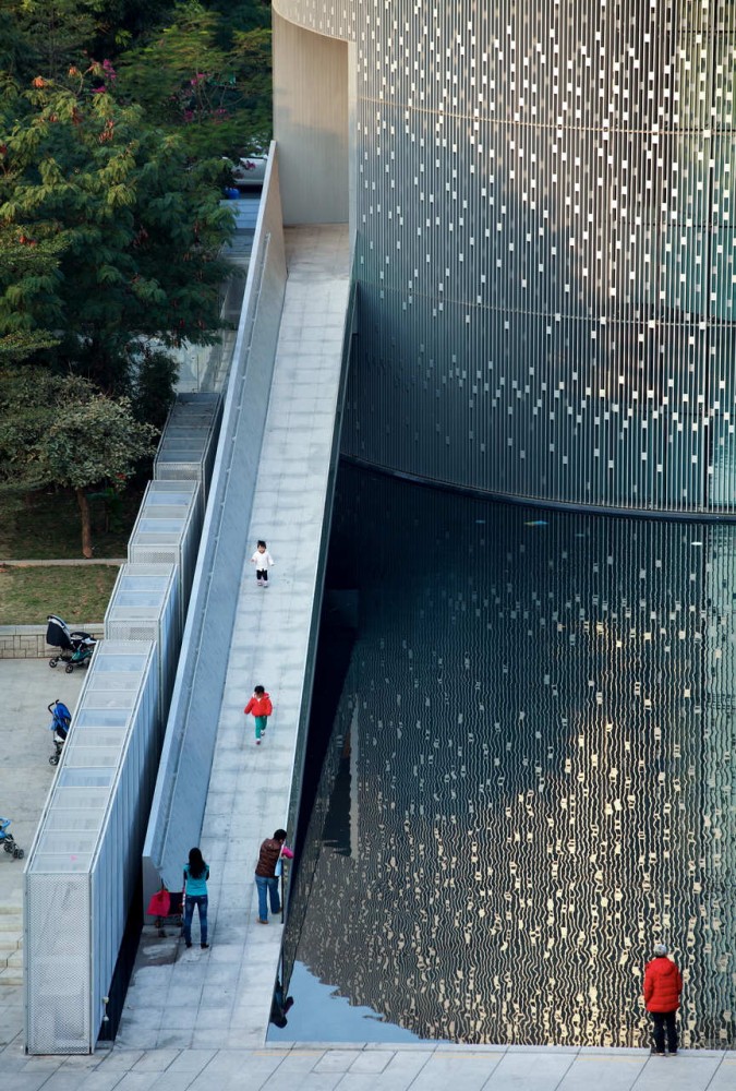 Nanshan Wedding Center / Urbanus