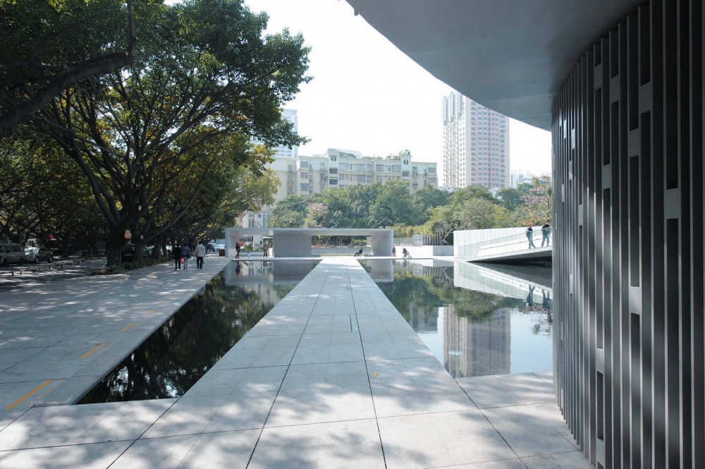 Nanshan Wedding Center / Urbanus