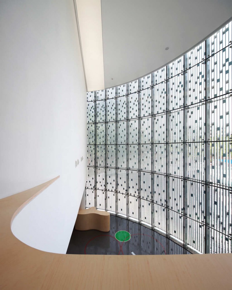 Nanshan Wedding Center / Urbanus