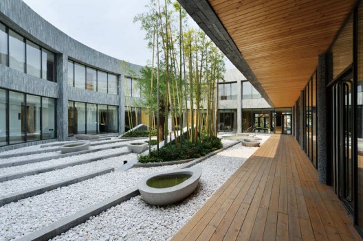 Ming-Tang Hot Spring Resort / CT Design