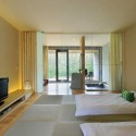 Ming-Tang Hot Spring Resort / CT Design © Tony