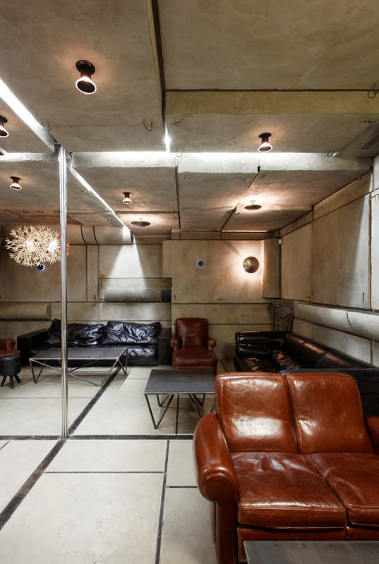 Bar-Studio Kluchi / Peter Kostelov, Alexey Rozenberg, Anton Grechko