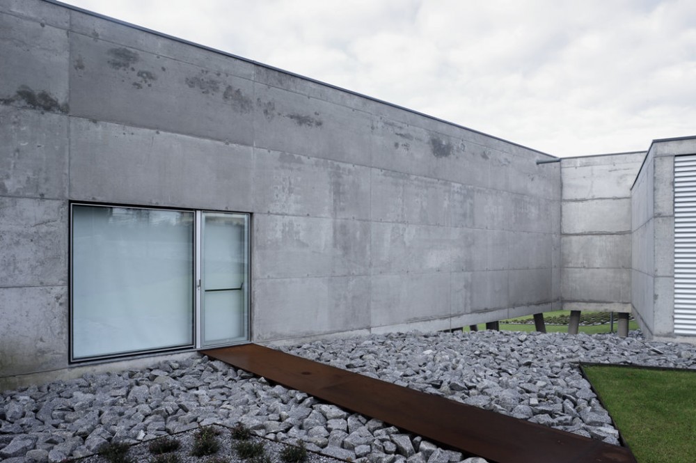 Esmeriz House / Cosimo Projectos