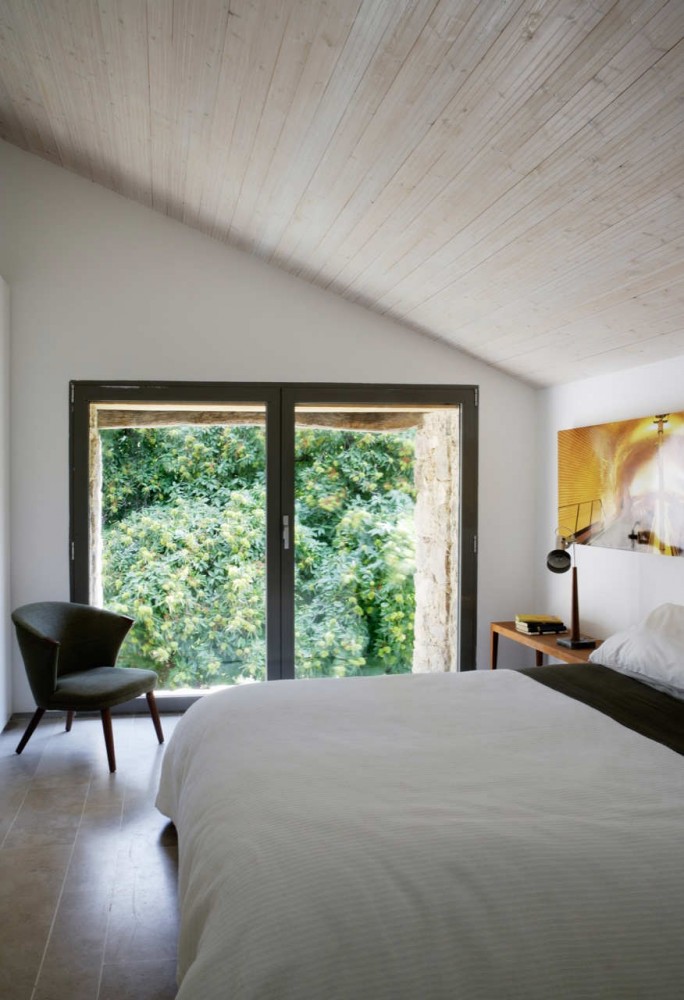 Estate In Extremadura / Ábaton Architects