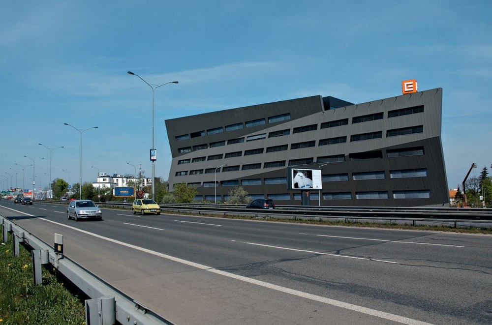 Office Building E / Aulík Fišer Architects