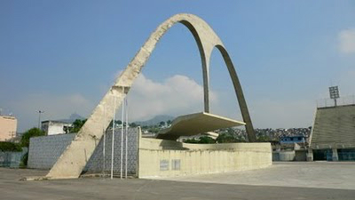 Rio Carnival 2012 kicks off in Oscar Niemeyer’s newly renovated Sambadrome