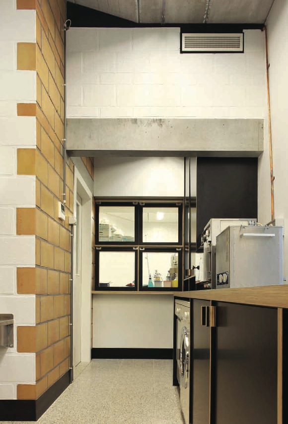 Malpertuus Veterinary Clinic / architecten de vylder vinck taillieu
