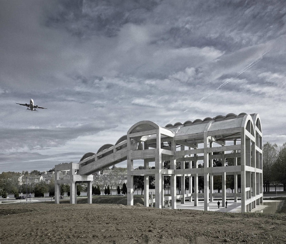 La Cros Old Factories / Diaz y Diaz Architects