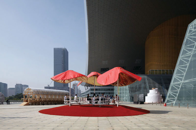 Ultralight Centrifugal Pavilion / Clavel Arquitectos