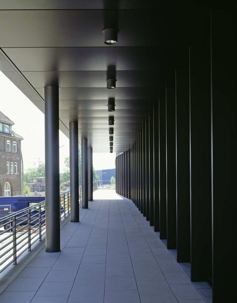 Hamburg Brooktorkai / Antonio Citterio Patricia Viel and Partners