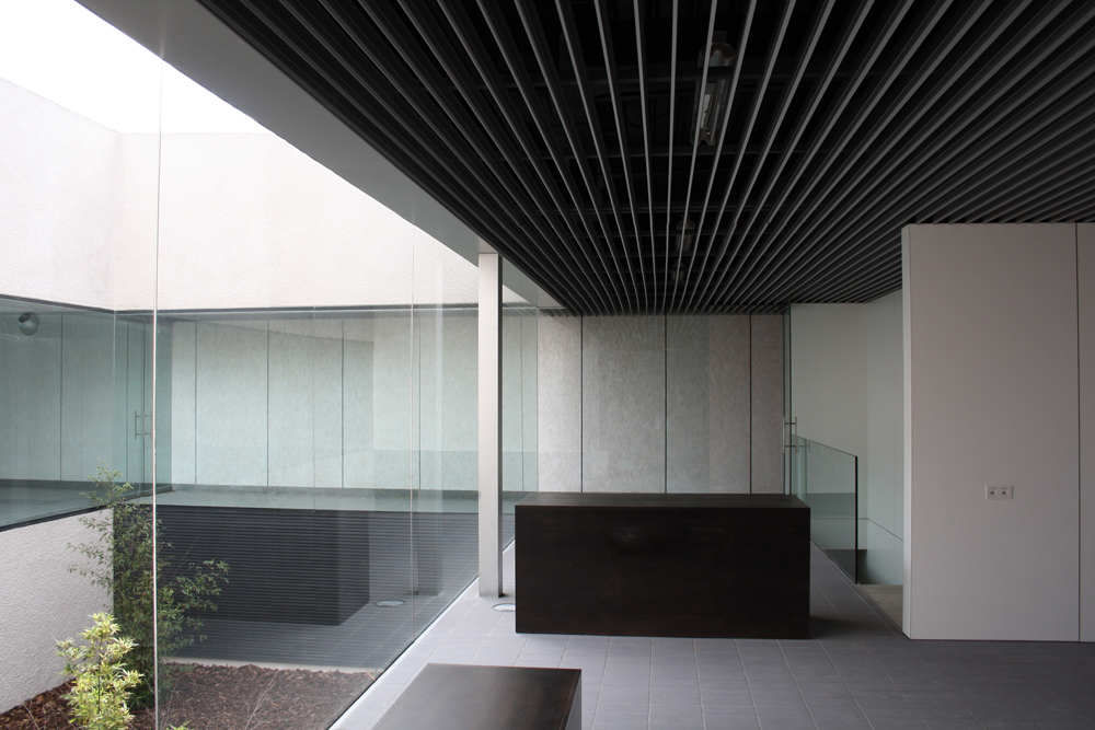 Sports Pavilion In Cadiz / EDDEA