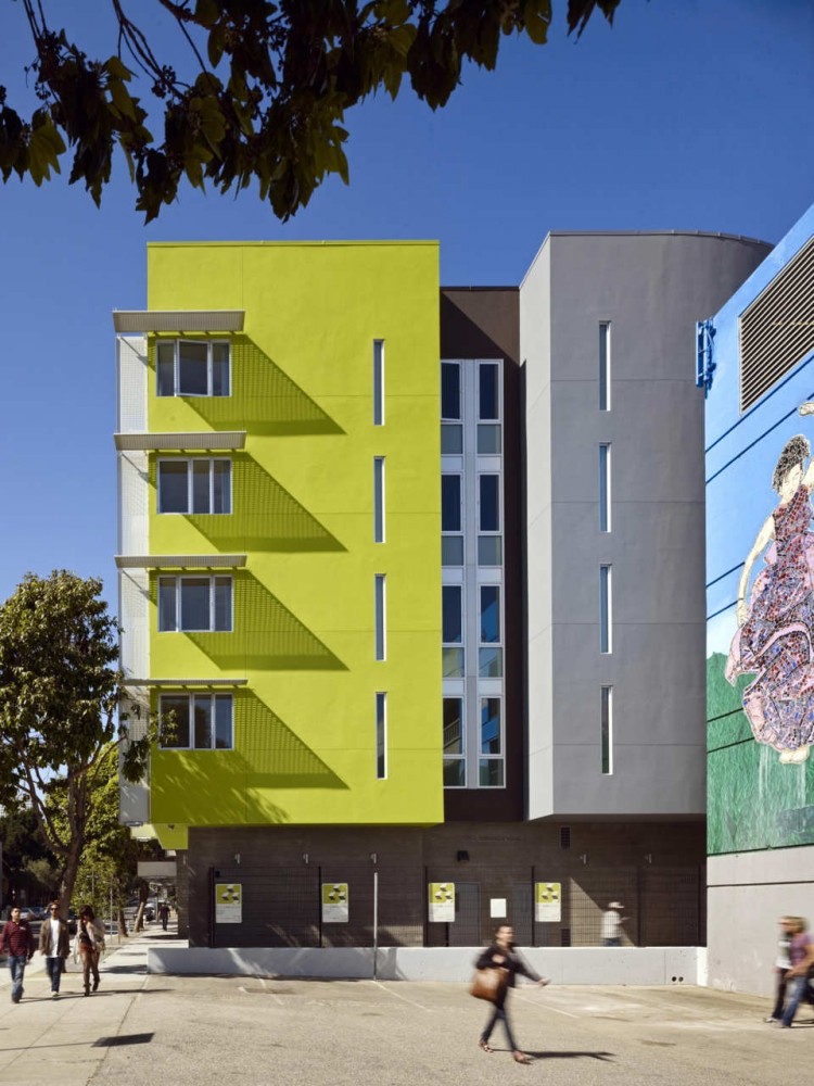 Richardson Apartments / David Baker + Partners