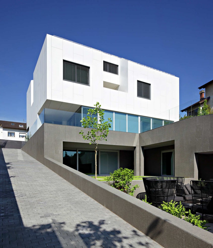 Tuskanac Residence / DVA Arhitekta
