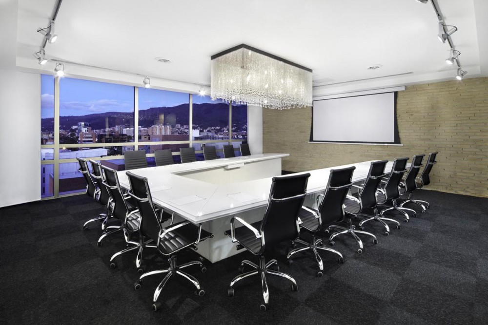 JWT Bogotá Headquarters / AEI Arquitectura e Interiores