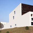 Plot 6 & Tea House in Jiangsu Software Park / Atelier Deshaus (12)