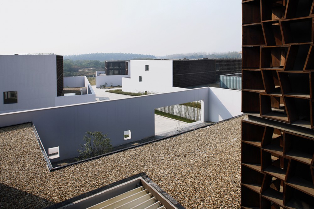 Plot 6 & Tea House in Jiangsu Software Park / Atelier Deshaus