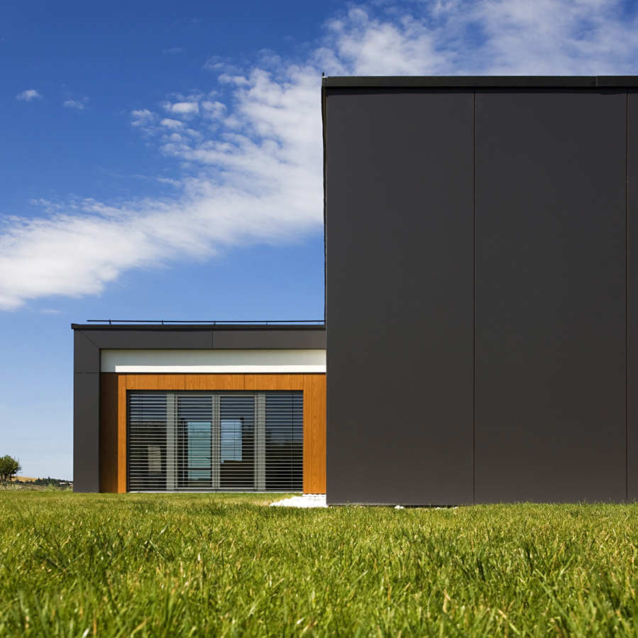 Hungarian Villa / Bauer Polla + Onodi Andras