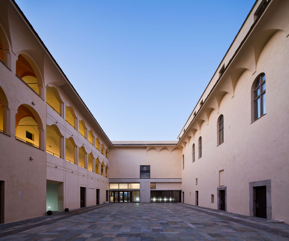 Restoration Of The Palais Des Gouverneurs Museum / Daniel Cléris & Jean-Michel Daubourg