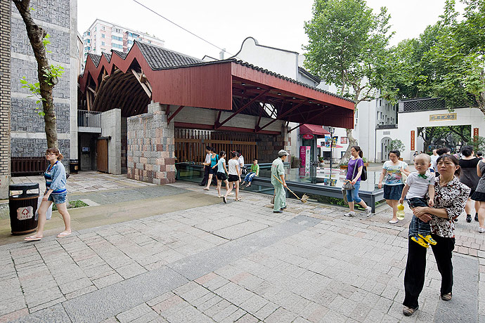 More photos of Wang Shu’s work by Iwan Baan