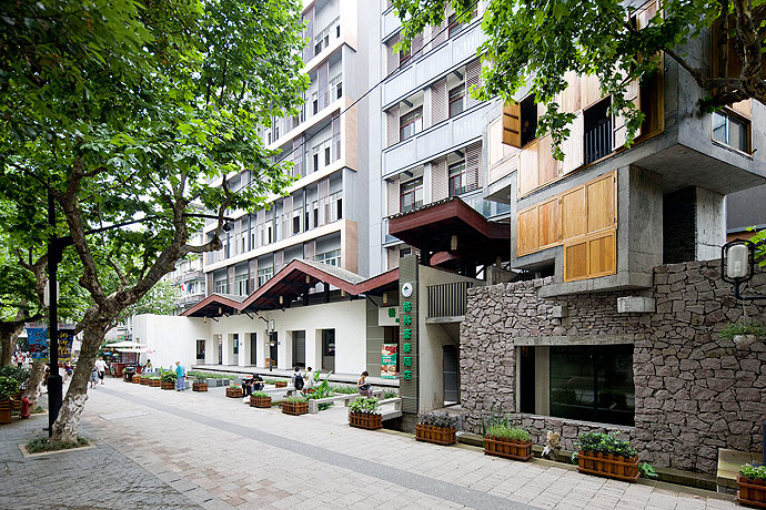 More photos of Wang Shu’s work by Iwan Baan