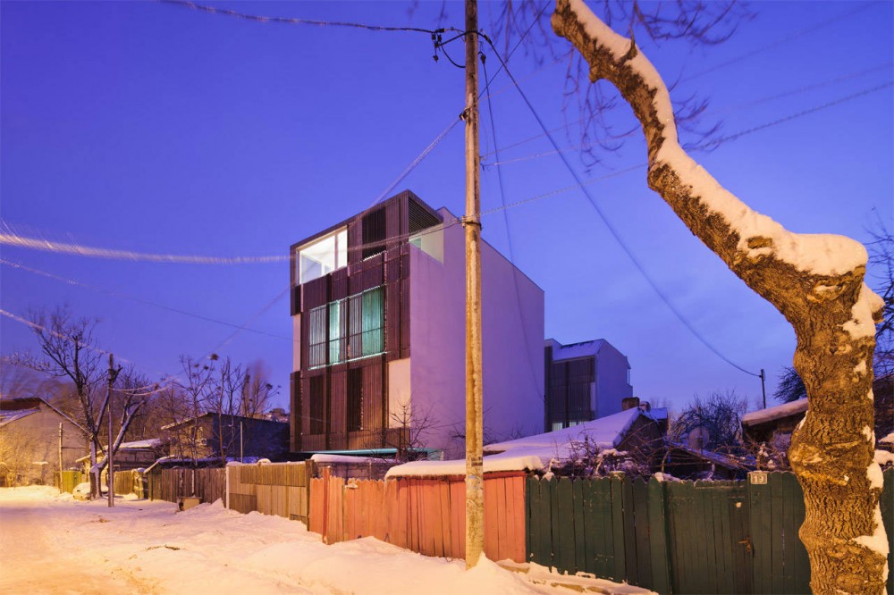 Residential Building in Bucharest / Synthesis Architecture